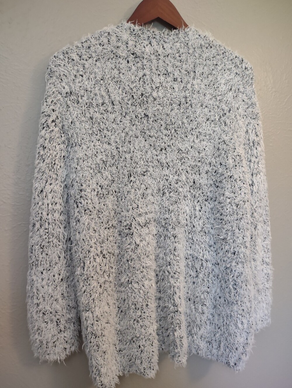 Kensie Open Front Fuzzy Eyelash Knit Cardigan Sweater Grey Black Women's Medium - Picture 13 of 14